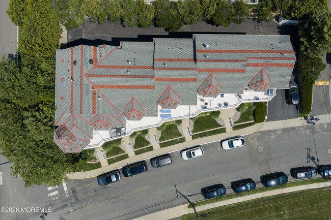 Building Photo - 29 Pavilion Ave