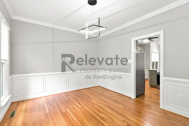 Building Photo - 6000 Sedgefield Rd