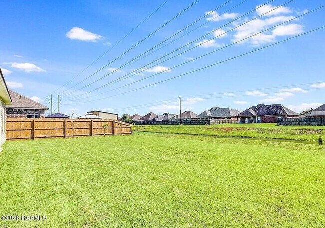 Building Photo - 115 Rue Chateau Royal Dr