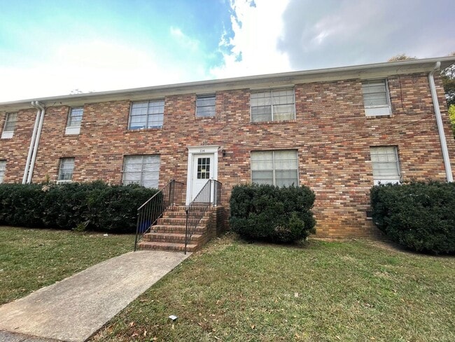 Primary Photo - 2 Bedroom Apartment in Carrollton City Limits!