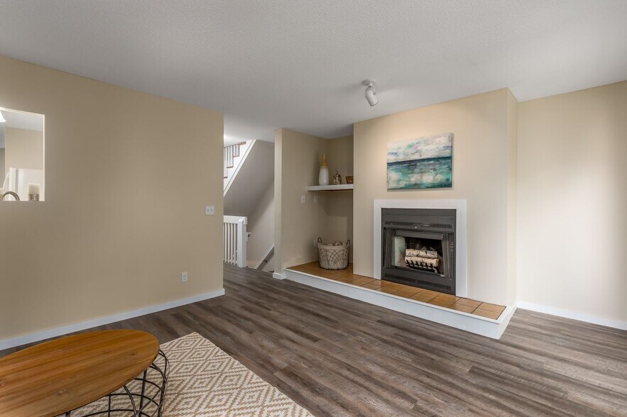 Building Photo - 87 Dunvegan Wds Dr