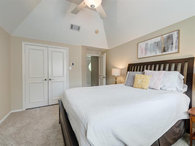 Building Photo - 250 Glenrose Ct
