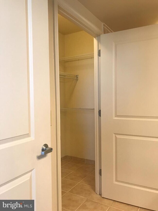 Building Photo - 11760 Sunrise Valley Dr