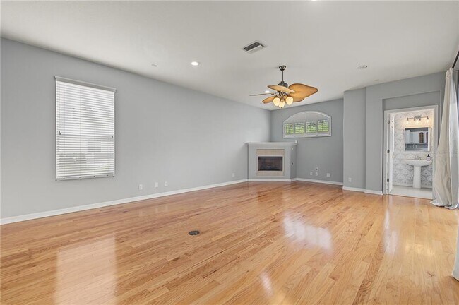 Building Photo - 2309 Messenger Cir