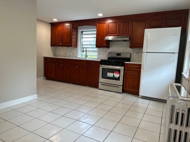 kitchen - 35 Arlington Ave