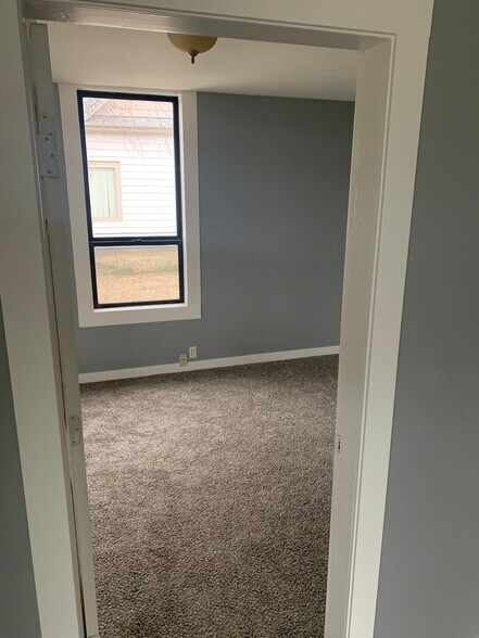 Bedroom 3 - 802 N 8th Ave