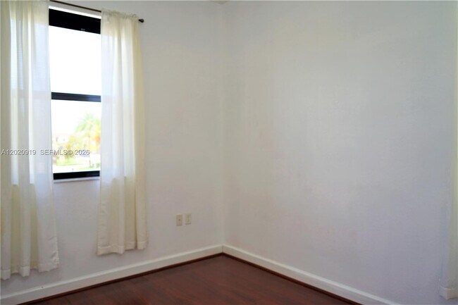 Building Photo - 3365 W 91st Terrace