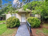 Building Photo - 1316 Rayfield Dr