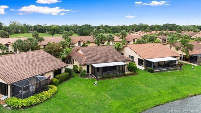 Building Photo - 3281 SW Bobalink Way