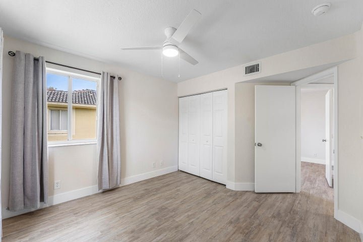 Building Photo - 2482 Cordoba Bend