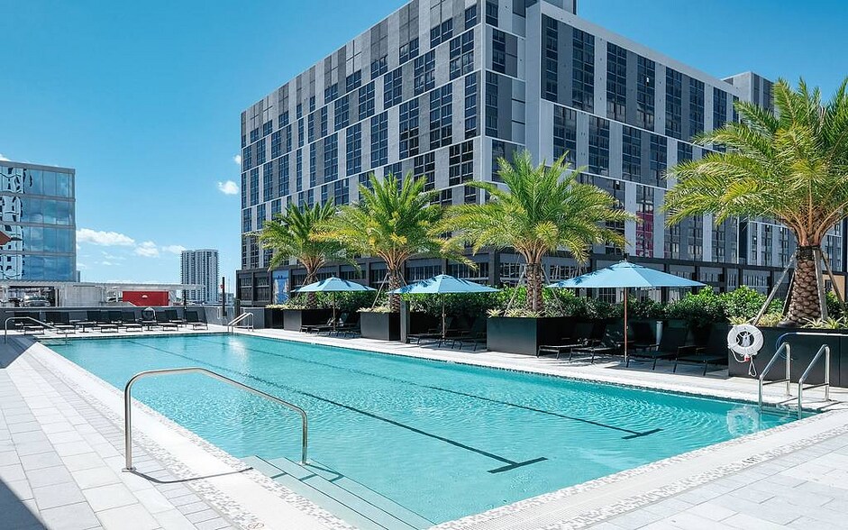 Building Photo - 777 NW 2nd Ave