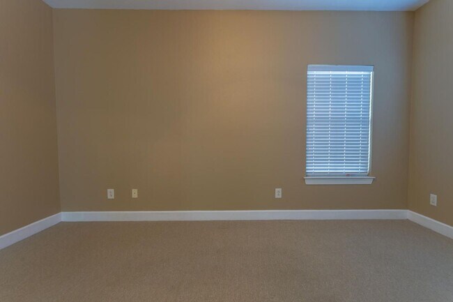 Building Photo - 114 Haven Cir