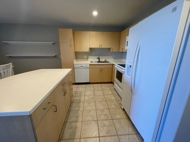 Building Photo - Furnished Napili Villas Two Bedroom/Two Bathroom