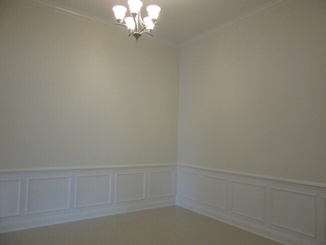 Building Photo - Beautiful 4B/3B plus office single family ...