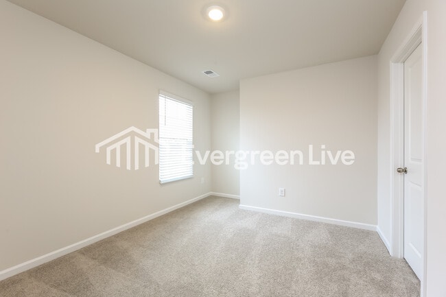 Building Photo - now