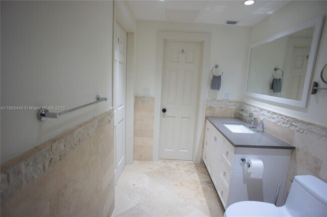 Building Photo - 8401 SW 107th Ave