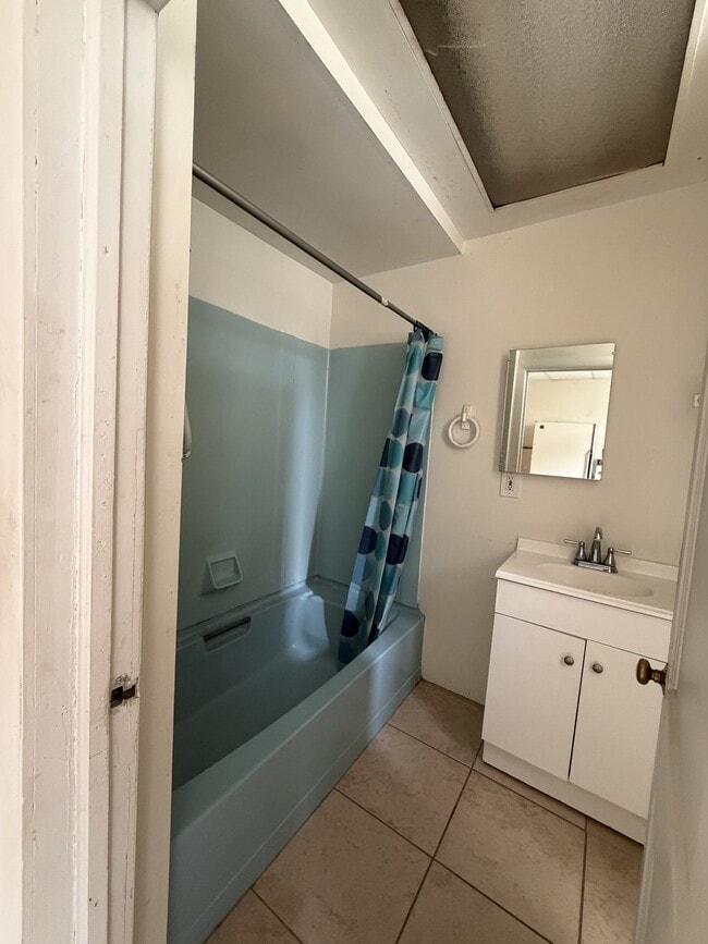 Building Photo - 2237 Bingham