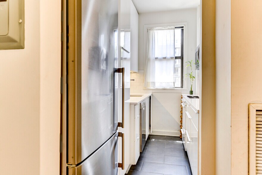 Building Photo - 2515 K St NW