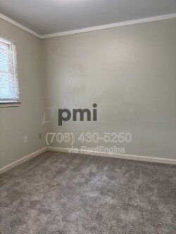 Building Photo - 111 Primrose Dr