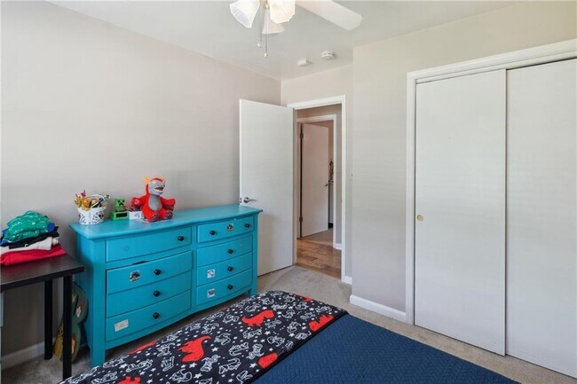 Building Photo - 3925 Chicamauga Dr