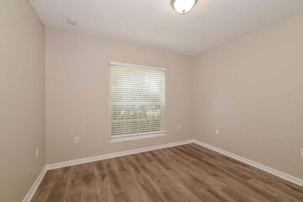 Building Photo - 2104 Aitkin Loop
