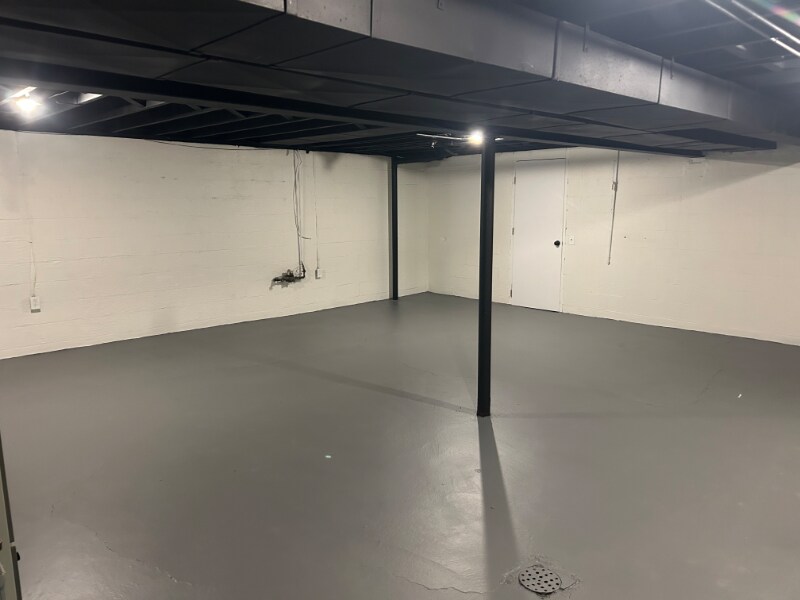 Building Photo - 214 Barbara Dr