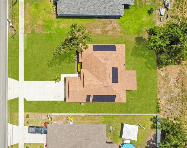 Building Photo - 207 Denton Ave