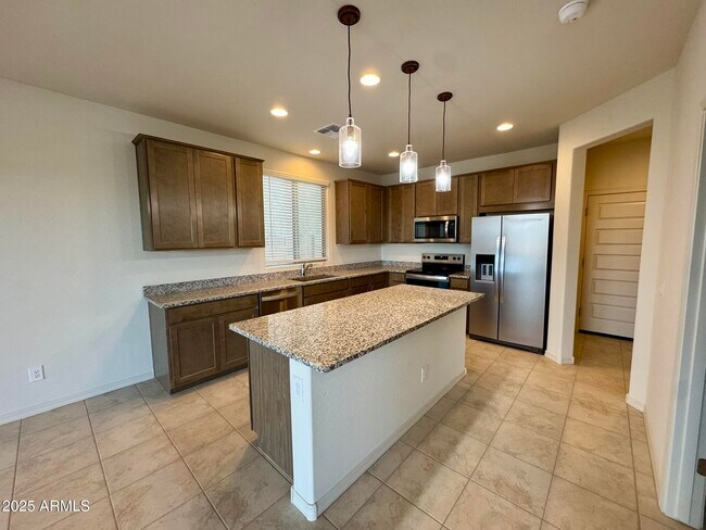 Building Photo - 17566 W San Juan Ave