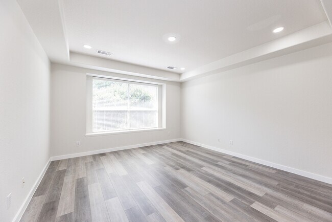 Building Photo - 8510 Chickamauga Ln