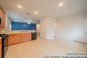 Building Photo - 347 Hunters Rnch E