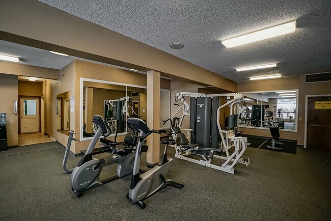 Building Photo - 62927 US HIGHWAY 40, Door 535