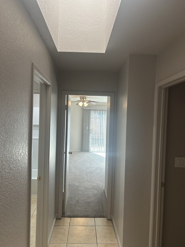 Building Photo - 1728 Colin Ln