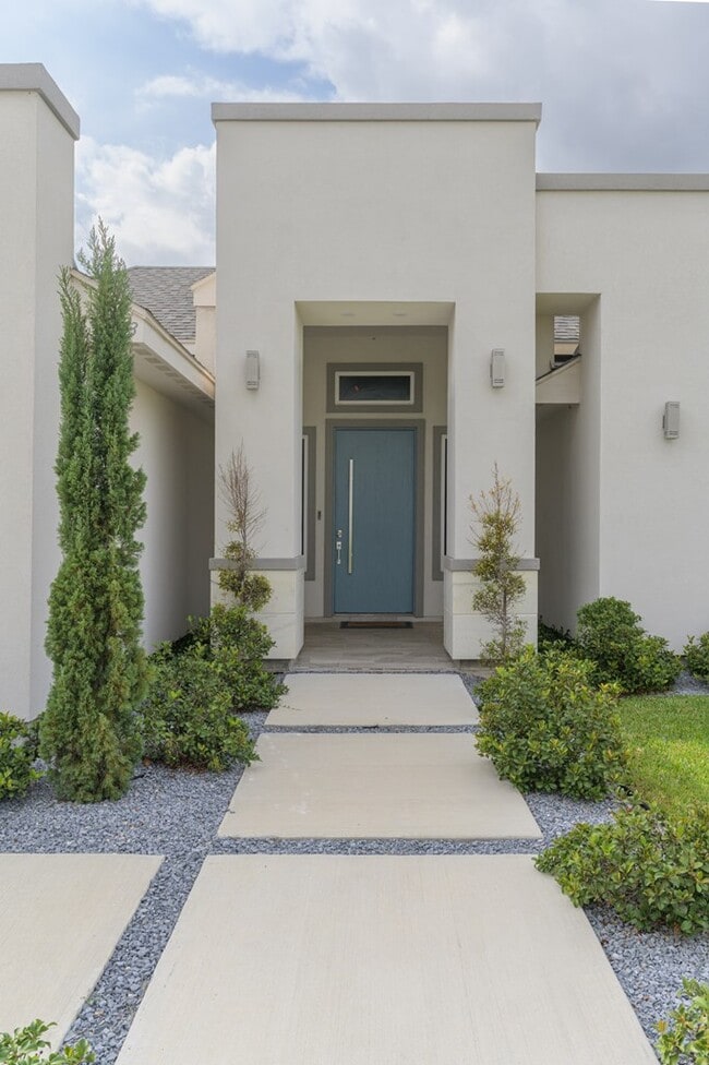 Building Photo - 133 Heron Dr