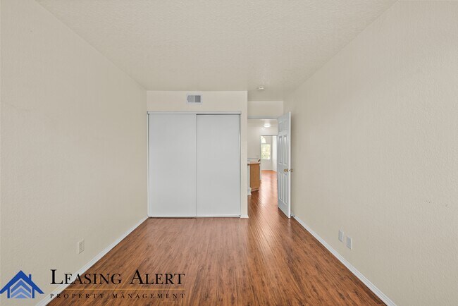 Building Photo - 27653 Myrin Ct
