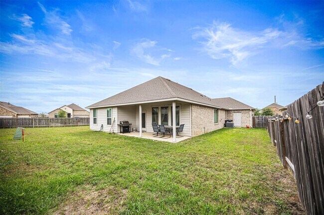 Building Photo - 16206 Neff Park Dr