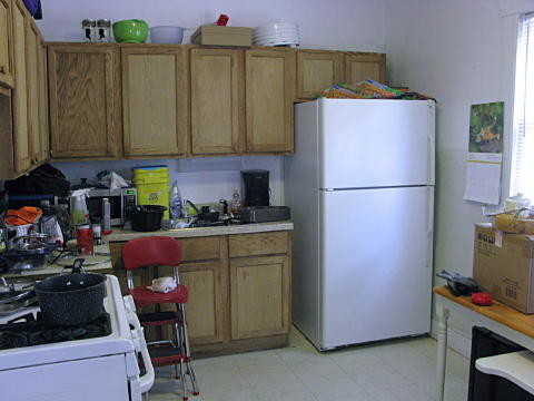 Kitchen (occupied) - 1306 Hickory St