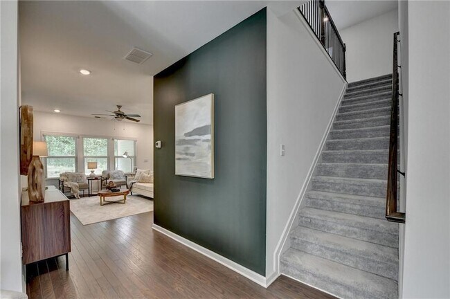 Building Photo - 5650 Bergeson Wy