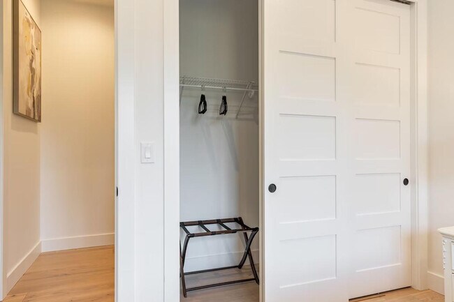 Building Photo - 115 110th Pl SE