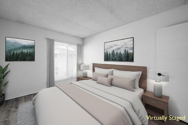 Building Photo - Townhouse in Northeast Fresno