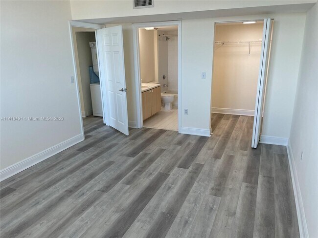 Building Photo - 3000 Coral Way