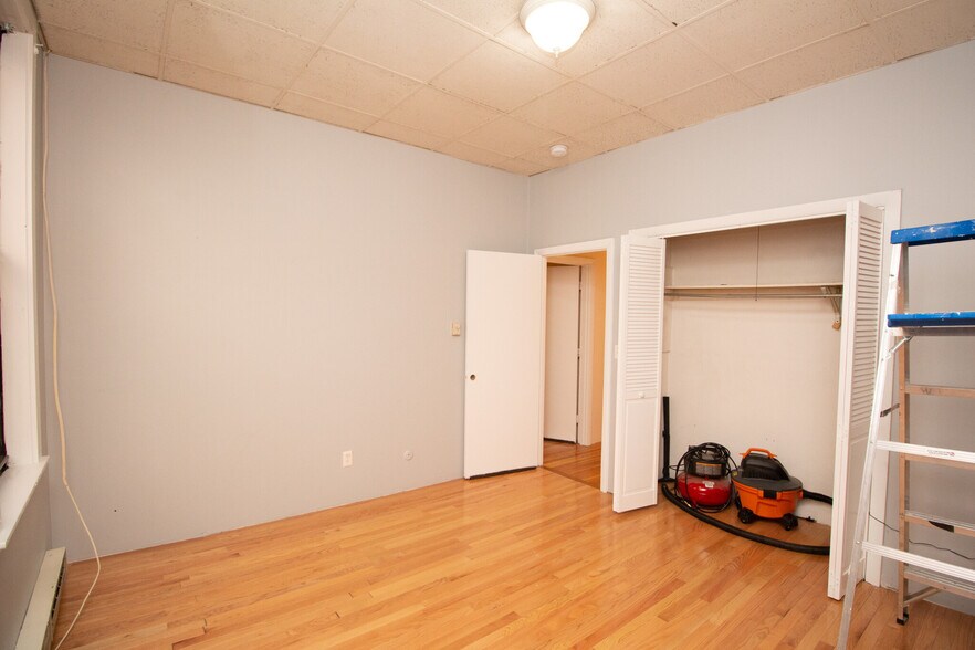 Building Photo - 217 Washington St