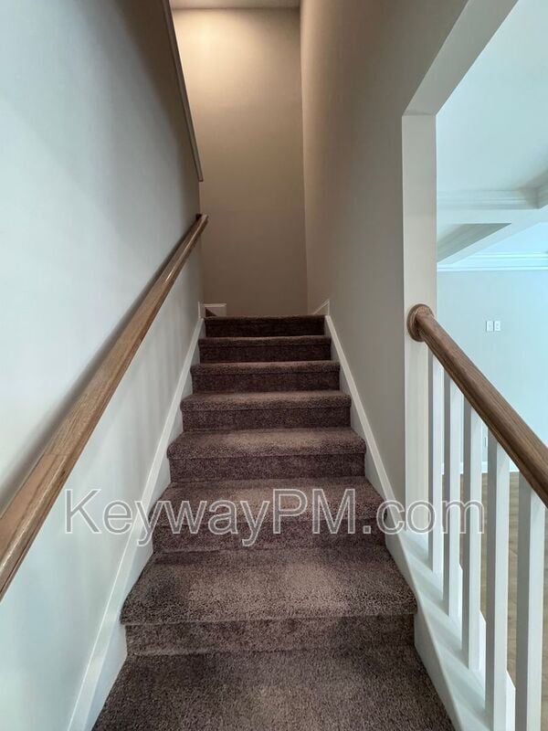 Building Photo - 3045 Venetian Dr