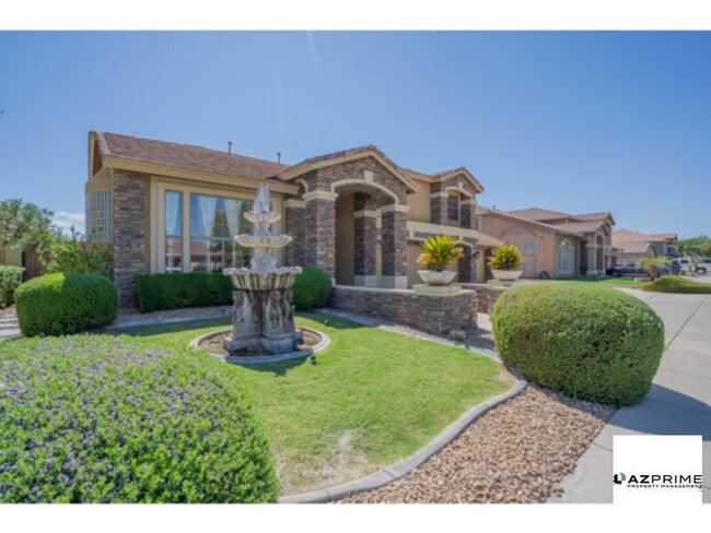 Building Photo - Magnificent 5/3.5 Litchfield Park Home - L...
