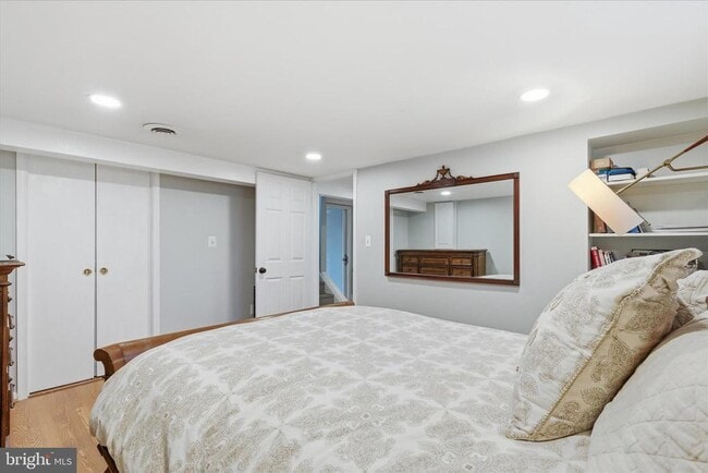 Building Photo - 7203 Arthur Dr