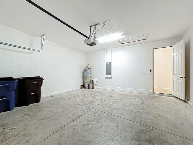 Building Photo - Hanover Lakes-2889 Nottel Drive St. Cloud