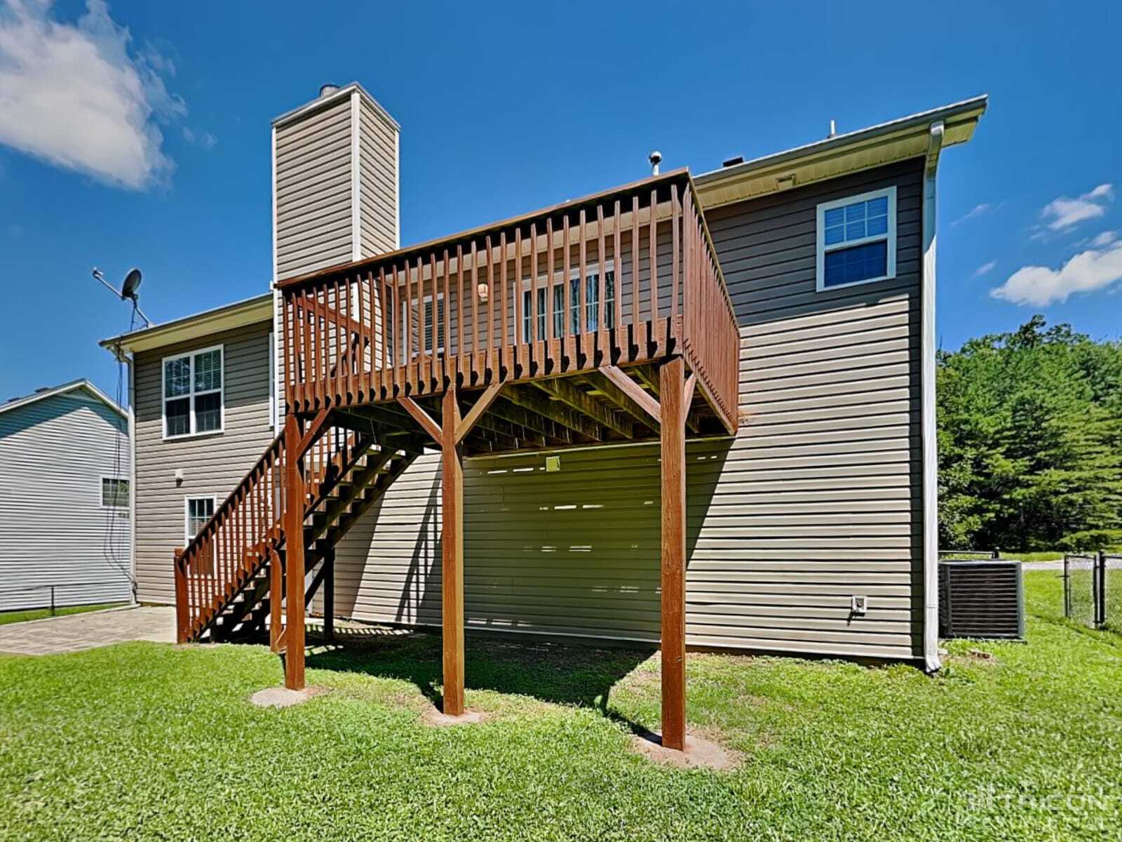 Building Photo - 78 Mountain View Dr