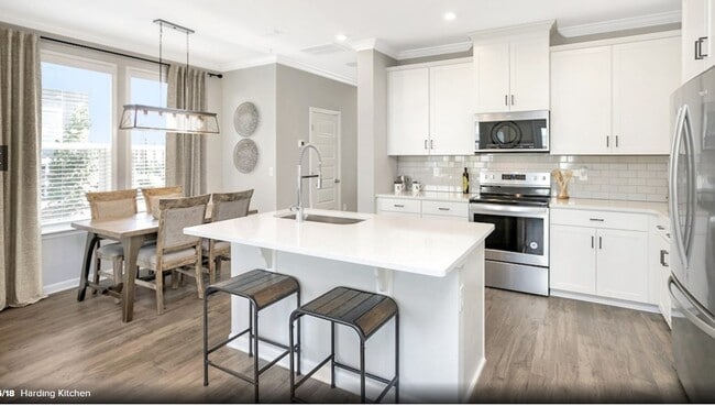 Kitchen - 6775 Hickory Ridge Rd