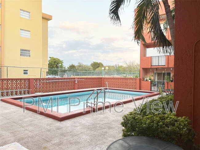 Building Photo - 505 NW 72nd Ave