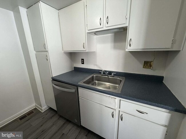 Building Photo - 111 Eastford Ct