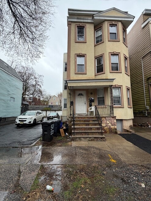 Building Photo - 58 S 13th St